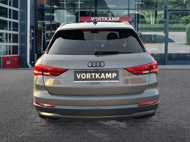 AUDI Q3 35 TDI ADVANCED ACC/PDC/ELEKKLEP/STOELVERW/NAVI, Vortkamp Enschede, Enschede