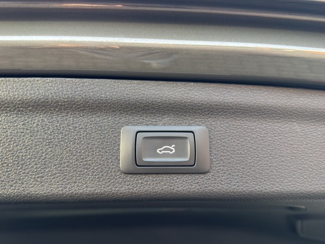 AUDI Q3 35 TDI ADVANCED ACC/PDC/ELEKKLEP/STOELVERW/NAVI, Vortkamp Enschede, Enschede