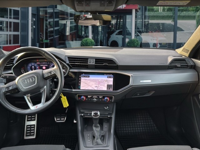 AUDI Q3 35 TDI ADVANCED ACC/PDC/ELEKKLEP/STOELVERW/NAVI, Vortkamp Enschede, Enschede