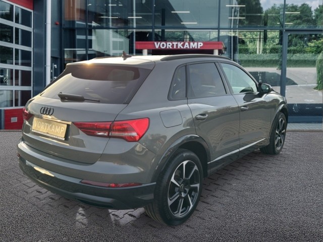 AUDI Q3 35 TDI ADVANCED ACC/PDC/ELEKKLEP/STOELVERW/NAVI, Vortkamp Enschede, Enschede