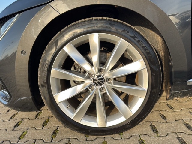 VOLKSWAGEN ARTEON 1.4 TSI DSG EHYBRID R-LINE PANODAK/360CAM/ACC/ELEKKLEP/STOEL+STUURVERW, Vortkamp Enschede, Enschede