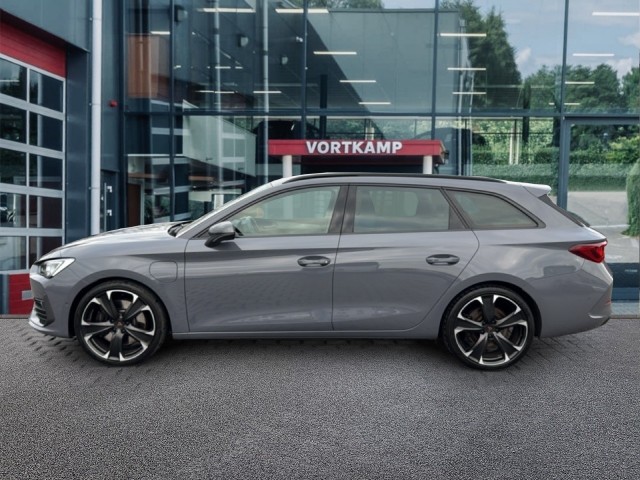 CUPRA LEON SPORTSTOURER 1.4 TSI DSG VZ E-HYBRID CAMERA/ACC/STOEL+STUURVERW/NAVI, Vortkamp Enschede, Enschede