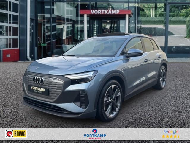 Audi Q4 - 40 E-TRON TREKHAAK/PANODAK/STOELVERW/PDC/NAVI/CARPLAY