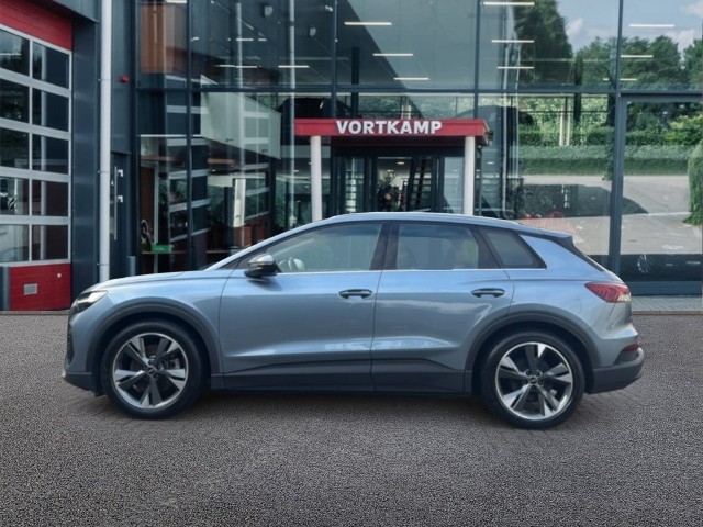 AUDI Q4 40 E-TRON TREKHAAK/PANODAK/STOELVERW/PDC/NAVI/CARPLAY, Vortkamp Enschede, Enschede