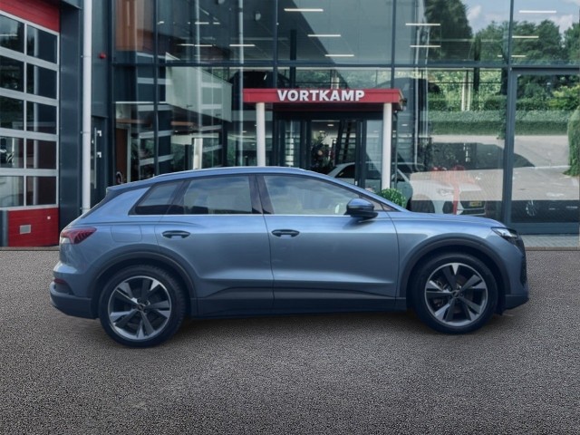AUDI Q4 40 E-TRON TREKHAAK/PANODAK/STOELVERW/PDC/NAVI/CARPLAY, Vortkamp Enschede, Enschede