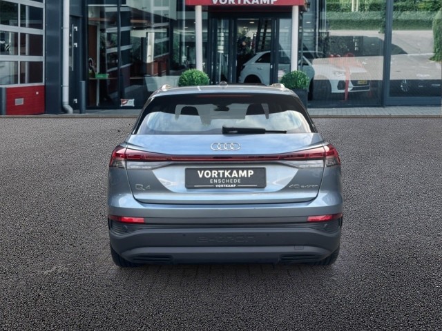AUDI Q4 40 E-TRON TREKHAAK/PANODAK/STOELVERW/PDC/NAVI/CARPLAY, Vortkamp Enschede, Enschede