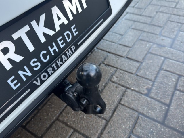 VOLKSWAGEN GOLF 1.5 TSI DSG GTE IQ/TREKHAAK/OPENDAK/CAMERA/HEADUPDIS/ACC, Vortkamp Enschede, Enschede