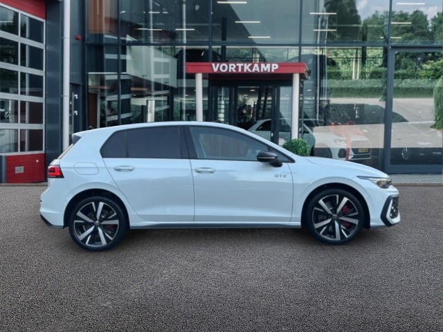 VOLKSWAGEN GOLF 1.5 TSI DSG GTE IQ/TREKHAAK/OPENDAK/CAMERA/HEADUPDIS/ACC, Vortkamp Enschede, Enschede