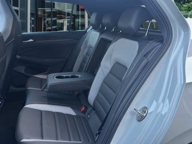 VOLKSWAGEN GOLF 1.5 TSI DSG GTE IQ/TREKHAAK/OPENDAK/CAMERA/HEADUPDIS/ACC, Vortkamp Enschede, Enschede