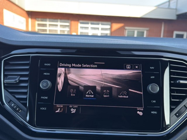 VOLKSWAGEN T-ROC 1.5 TSI DSG SPORT CAMERA/ELEKKLEP/ACC/STOELVERW/NAVI, Vortkamp Enschede, Enschede