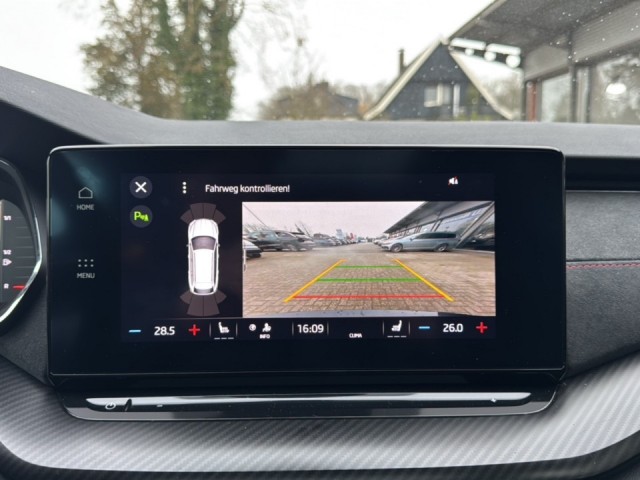 SKODA OCTAVIA 2.0 TDI DSG RS PANODAK/ELEKKLEP/CAMERA/ACC/STOELVERW, Vortkamp Enschede, Enschede