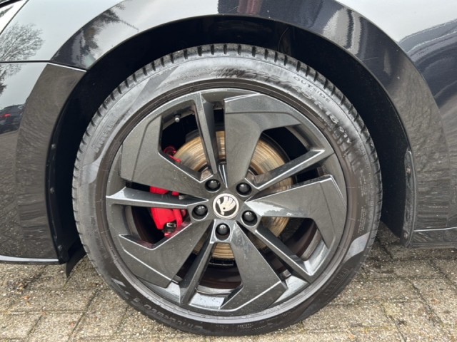 SKODA OCTAVIA 2.0 TDI DSG RS PANODAK/ELEKKLEP/CAMERA/ACC/STOELVERW, Vortkamp Enschede, Enschede