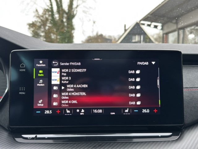 SKODA OCTAVIA 2.0 TDI DSG RS PANODAK/ELEKKLEP/CAMERA/ACC/STOELVERW, Vortkamp Enschede, Enschede