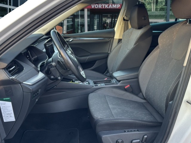 SKODA OCTAVIA 1.4 TSI STYLE IV ACC/PDC/STOELVERW/NAVI/MEM, Vortkamp Enschede, Enschede