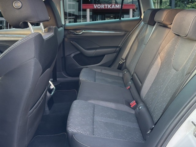 SKODA OCTAVIA 1.4 TSI STYLE IV ACC/PDC/STOELVERW/NAVI/MEM, Vortkamp Enschede, Enschede