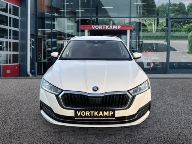 SKODA OCTAVIA 1.4 TSI STYLE IV ACC/PDC/STOELVERW/NAVI/MEM, Vortkamp Enschede, Enschede