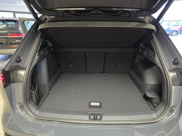 VOLKSWAGEN TIGUAN 1.5 TSI e-HYBRID 272 PK R-LINE PANO-DAK/CAMERA/TREKHAAK/H&K/HUD/LEDER/MEMORY, Vortkamp Enschede, Enschede