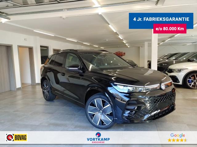 Volkswagen Tiguan - 1.5 eTSI R-LINE PANO-DAK/TREKHAAK/CAMERA/HUD/E-KLEP