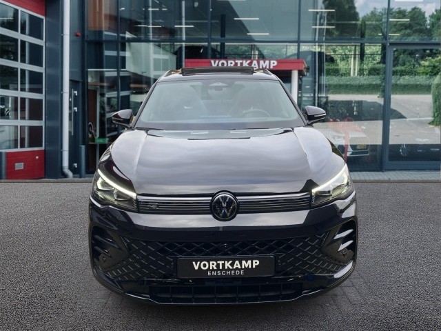 VOLKSWAGEN TIGUAN 1.5 ETSI 110 KW R-LINE , Vortkamp Enschede, Enschede