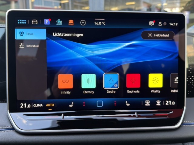 VOLKSWAGEN TIGUAN 1.5 ETSI 110 KW R-LINE , Vortkamp Enschede, Enschede