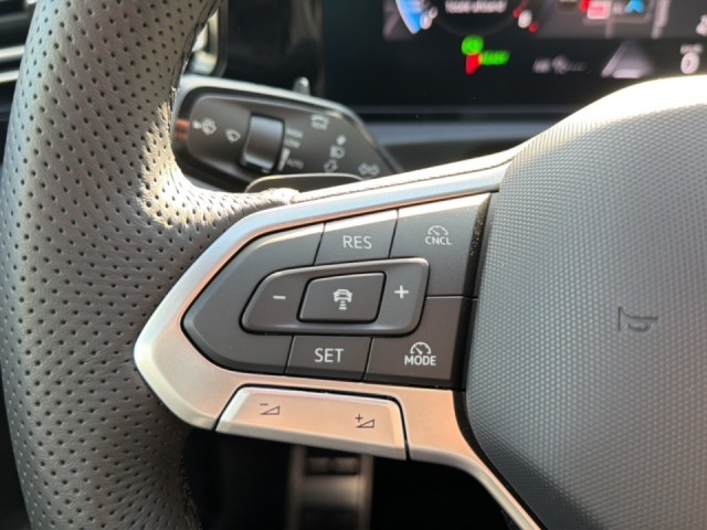 VOLKSWAGEN TIGUAN 1.5 ETSI 110 KW R-LINE , Vortkamp Enschede, Enschede