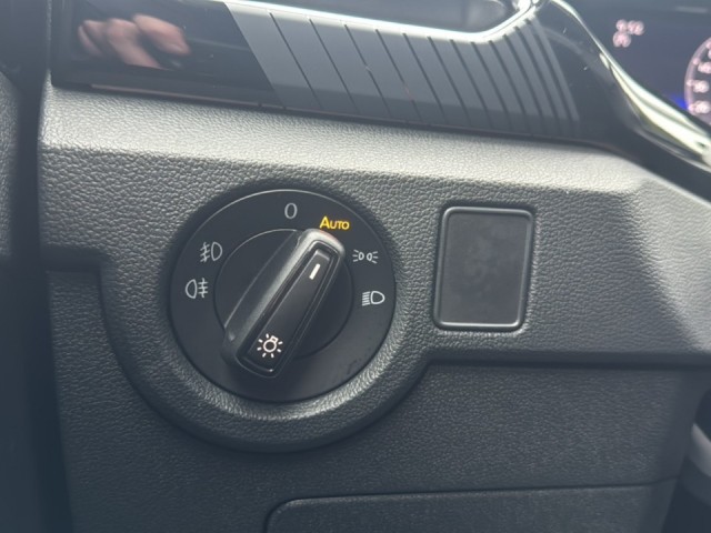 VOLKSWAGEN T-CROSS 1.5 TSI DSG R-LINE TREKHAAK/CAMERA/ACC/NAVI/STOELVERW, Vortkamp Enschede, Enschede