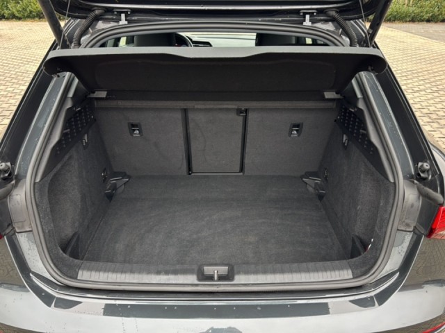 AUDI A3 30 TFSI ADVANCED ACC/STOELVERW/NAVI/E-KLEP/PDC, Vortkamp Enschede, Enschede