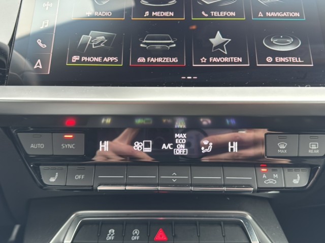 AUDI A3 30 TFSI ADVANCED ACC/STOELVERW/NAVI/E-KLEP/PDC, Vortkamp Enschede, Enschede