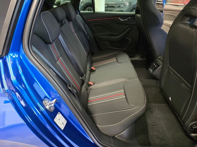 SKODA KAMIQ 1.5 TSI DSG MONTE CARLO GLAS-DAK/CAMERA/TREKHAAK/NAVI/CARPLAY/STOELVERW, Vortkamp Enschede, Enschede