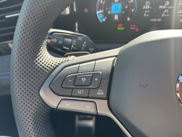 VOLKSWAGEN TIGUAN 1.5 eTSI R-LINE TREKHAAK/PANO-DAK/CAMERA/ACC/ELEK-KLEP/HUD, Vortkamp Enschede, Enschede