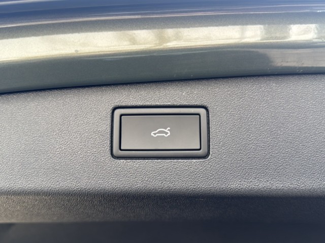 VOLKSWAGEN TIGUAN 1.5 eTSI R-LINE TREKHAAK/PANO-DAK/CAMERA/ACC/ELEK-KLEP/HUD, Vortkamp Enschede, Enschede