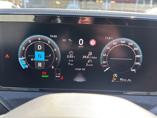 VOLKSWAGEN TIGUAN 1.5 eTSI R-LINE TREKHAAK/PANO-DAK/CAMERA/ACC/ELEK-KLEP/HUD, Vortkamp Enschede, Enschede