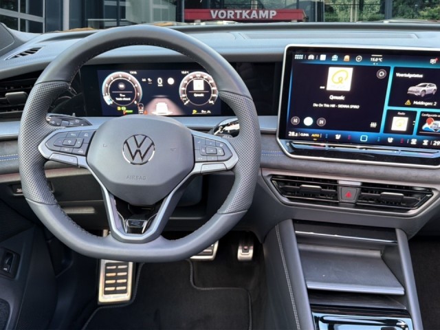 VOLKSWAGEN TAYRON 1.5 eTSI R-LINE 7PERS/TREKHAAK/PANO-DAK/ELEK-KLEP/ACC/HUD, Vortkamp Enschede, Enschede