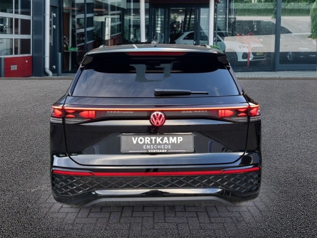VOLKSWAGEN TAYRON 1.5 eTSI R-LINE 7PERS/TREKHAAK/PANO-DAK/ELEK-KLEP/ACC/HUD, Vortkamp Enschede, Enschede