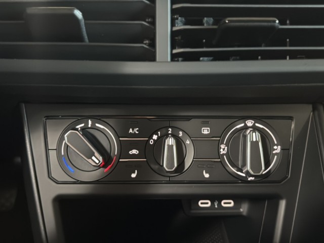 VOLKSWAGEN POLO 1.0 TSI STOELVERW/CARPLAY/DAB, Vortkamp Enschede, Enschede