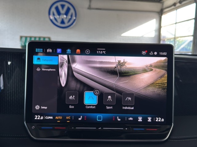 VOLKSWAGEN TIGUAN 2.0 TDI LIFE TREKHAAK/CAMERA/ELEK-KLEP/ACC/STOEL+STUURVERW, Vortkamp Enschede, Enschede