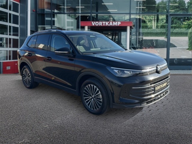 VOLKSWAGEN TIGUAN 2.0 TDI LIFE TREKHAAK/CAMERA/ELEK-KLEP/ACC/STOEL+STUURVERW, Vortkamp Enschede, Enschede