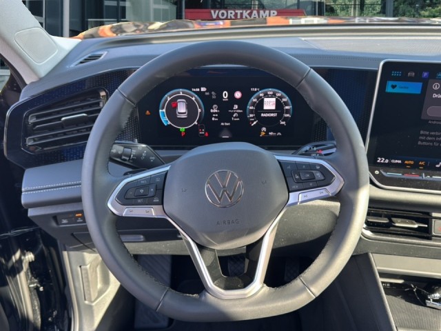 VOLKSWAGEN TIGUAN 2.0 TDI LIFE TREKHAAK/CAMERA/ELEK-KLEP/ACC/STOEL+STUURVERW, Vortkamp Enschede, Enschede