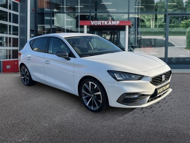SEAT LEON 2.0 TDI FR CAMERA/BEATS/ACC/STOEL+STUURVERW, Vortkamp Enschede, Enschede