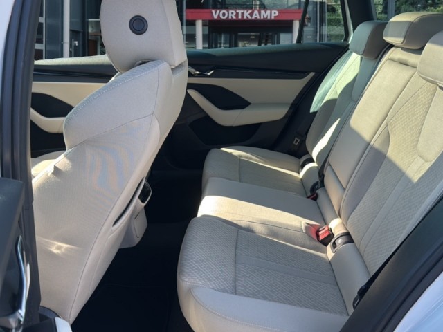 SKODA OCTAVIA 2.0 TDI STYLE TREKHAAK/PANO-DAK/ELEK-KLEP/CANTON/PDC/MEM/ACC, Vortkamp Enschede, Enschede