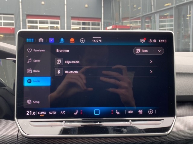 VOLKSWAGEN GOLF 1.5 eTSI R-LINE PANO-DAK/CAMERA/ACC/STOEL+STUURVERW, Vortkamp Enschede, Enschede