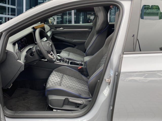 VOLKSWAGEN GOLF 1.5 eTSI R-LINE PANO-DAK/CAMERA/ACC/STOEL+STUURVERW, Vortkamp Enschede, Enschede