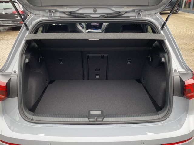 VOLKSWAGEN GOLF 1.5 eTSI R-LINE PANO-DAK/CAMERA/ACC/STOEL+STUURVERW, Vortkamp Enschede, Enschede