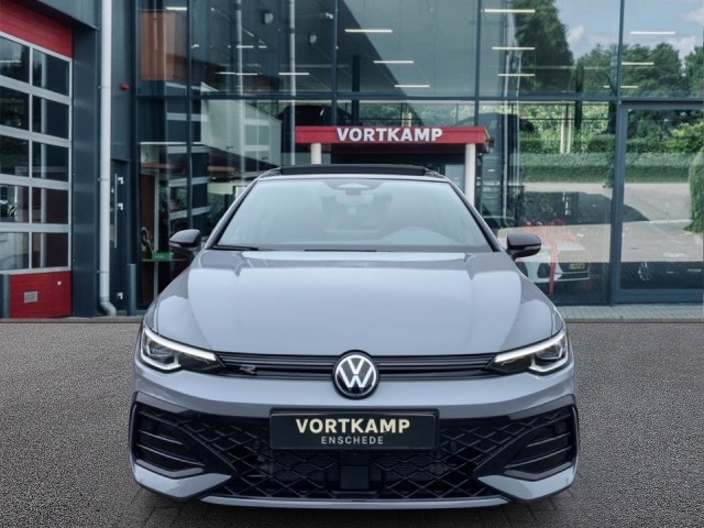 VOLKSWAGEN GOLF 1.5 eTSI R-LINE PANO-DAK/CAMERA/ACC/STOEL+STUURVERW, Vortkamp Enschede, Enschede