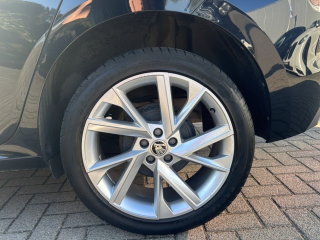 SKODA KAMIQ 1.0 TSI AMBITION CAMERA/CRUISE/STOELVER/NAVI/CARPLAY, Vortkamp Enschede, Enschede