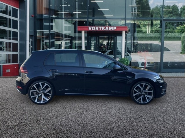 VOLKSWAGEN GOLF 1.5 TSI COMFORTLINE CAMERA/ACC/STOELVERW/NAVI/CARPLAY, Vortkamp Enschede, Enschede