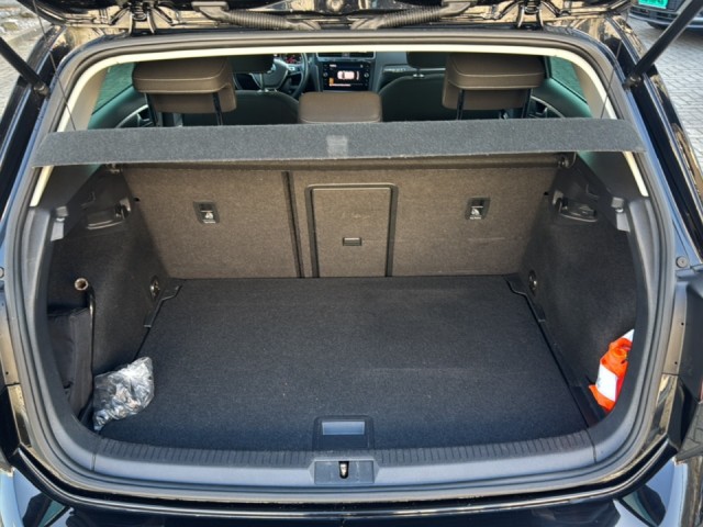 VOLKSWAGEN GOLF 1.5 TSI COMFORTLINE CAMERA/ACC/STOELVERW/NAVI/CARPLAY, Vortkamp Enschede, Enschede