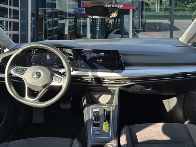 VOLKSWAGEN GOLF 2.0 TDI LIFE BUSINESS TREKHAAK/PDC/ACC/STOEL+STUURVERW/NAVI/CARPLAY, Vortkamp Enschede, Enschede