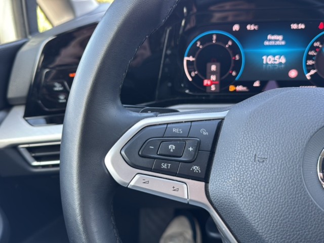 VOLKSWAGEN GOLF 2.0 TDI LIFE BUSINESS TREKHAAK/PDC/ACC/STOEL+STUURVERW/NAVI/CARPLAY, Vortkamp Enschede, Enschede