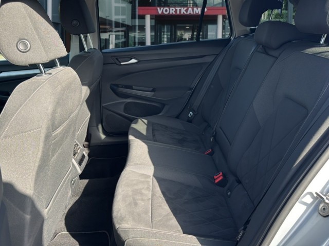 VOLKSWAGEN GOLF 2.0 TDI LIFE BUSINESS TREKHAAK/PDC/ACC/STOEL+STUURVERW/NAVI/CARPLAY, Vortkamp Enschede, Enschede
